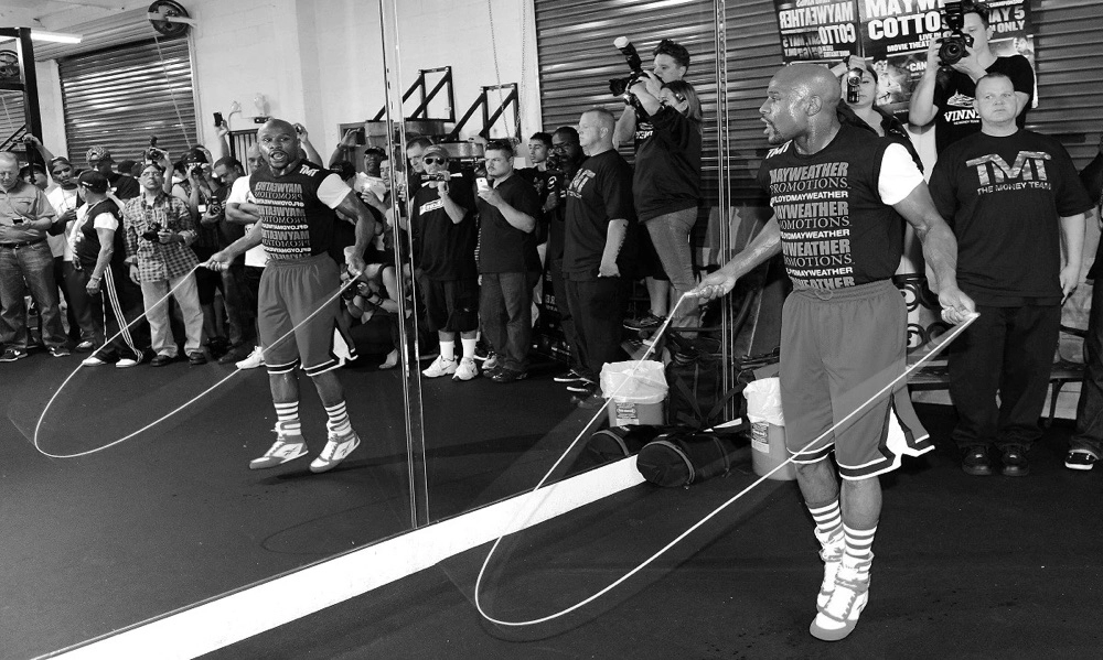Boxer jump rope techniques